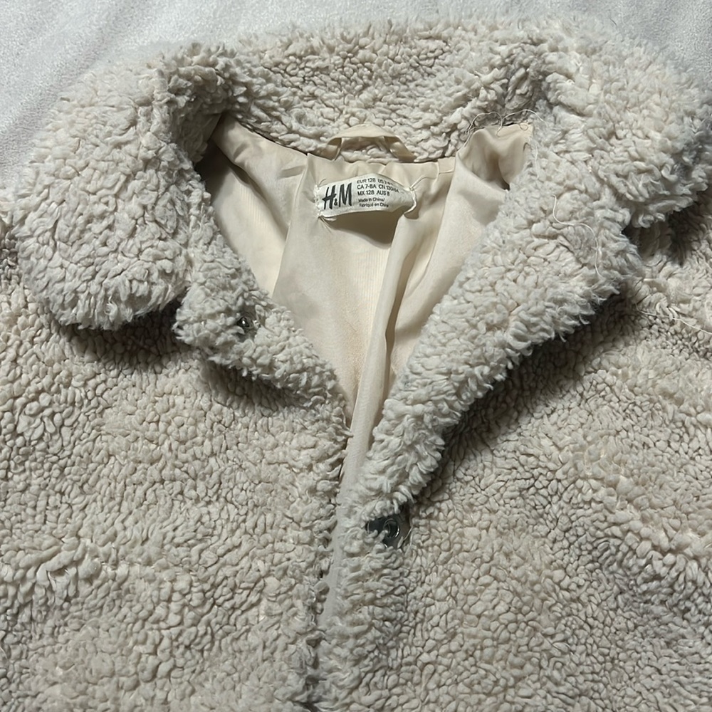 Fluffy H&M girl coat